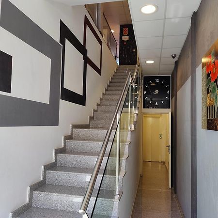 Hostal Manel Пінеза-да-Мар Екстер'єр фото